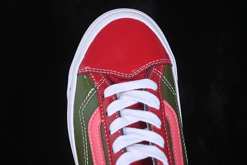 All categories Vans Vans series Vans Low Vans low top Vans Old Skool Vans patent leather low-top casual skateboard shoes VN000E8VCCZ